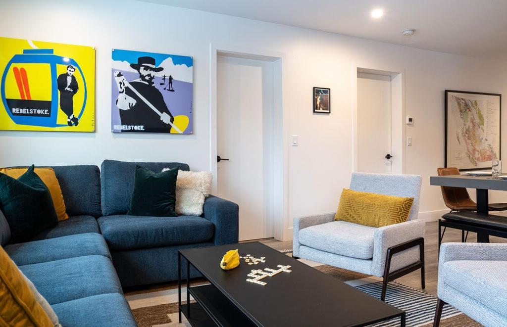 Appartamento Revel In The Stoke By Revelstoke Vacations Esterno foto