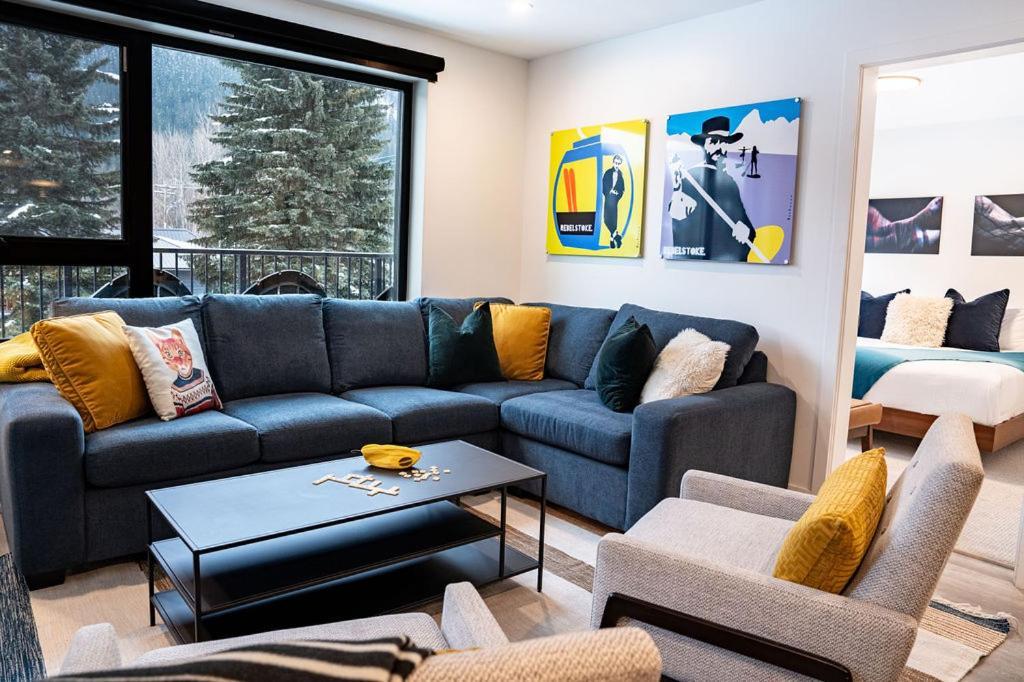 Appartamento Revel In The Stoke By Revelstoke Vacations Esterno foto